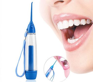 irigatoarele-dentare-curatare-net-superioara-fata-de-periuta-de-dinti